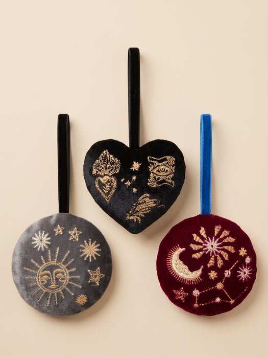 Johnny Was Midnight Moon Sachet Ornament Burgundy Set H80922