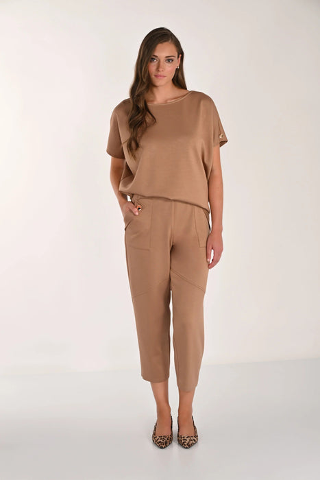 Frank Lyman Camel Pull-On Cropped Pants 261398