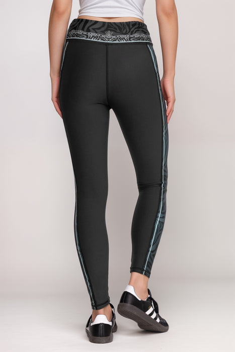 Johnny Was Black Bee Active Legging With Pockets A3224-7