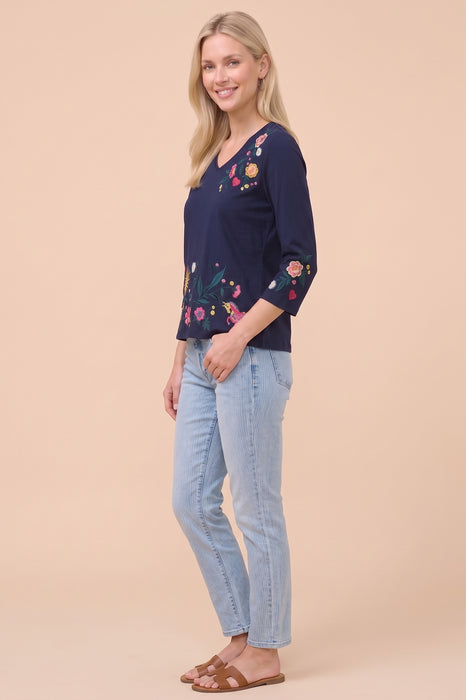 Johnny Was Ziviana 3/4 Sleeve Trapunto V-Neck Tee J18426-R*