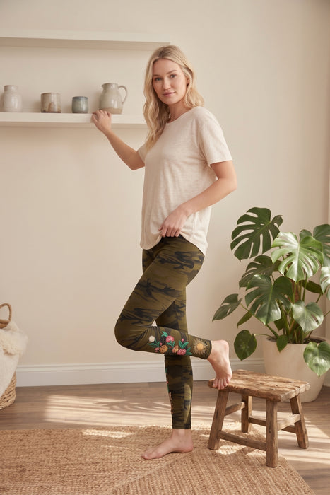 Johnny Was JWLA Camo Green Ziviana Legging J60126-R