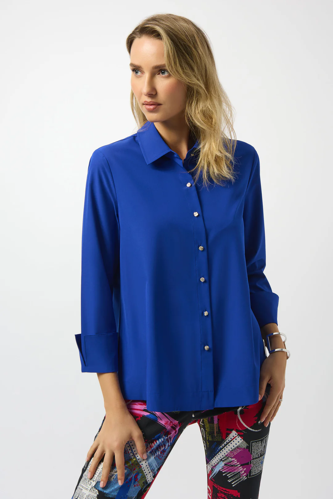 JR 253 Tops