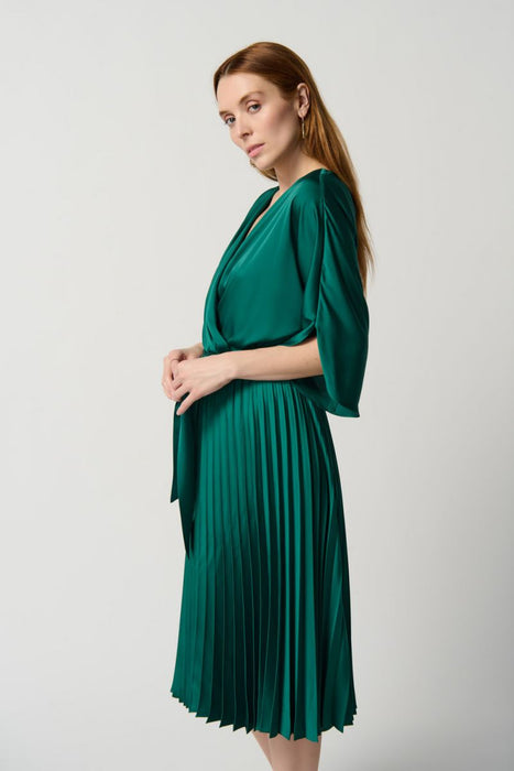 Joseph Ribkoff True Emerald Green Pleated Satin Belted Fit & Flare Dress 234265 NEW