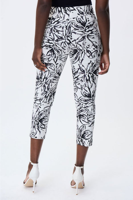 Joseph Ribkoff Vanilla/Black Floral Print Pull On Capri Pants 231030 NEW