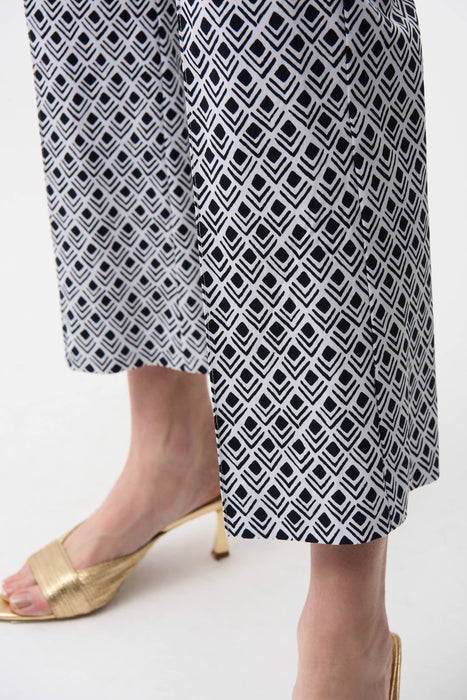Joseph Ribkoff Vanilla/Midnight Blue Geometric Flared Crop Pants 261083