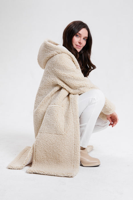 Nikki Jones Ecru Reversible Faux Shearling to Sherpa Coat 8131-606