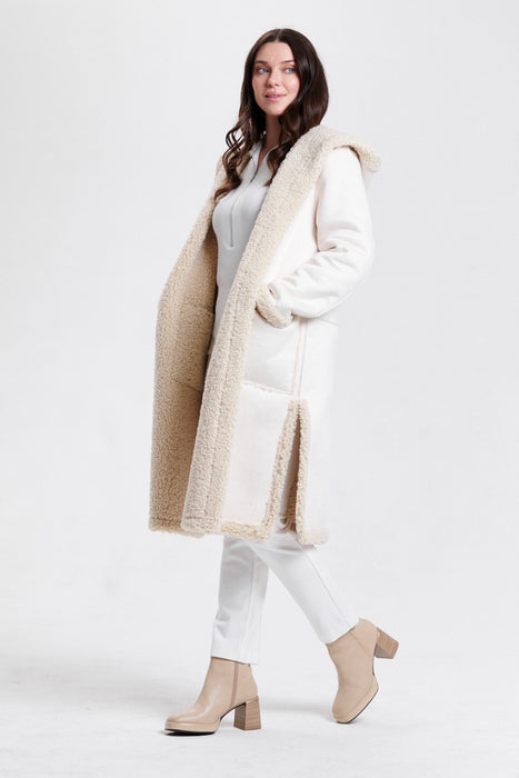 Nikki Jones Ecru Reversible Faux Shearling to Sherpa Coat 8131-606